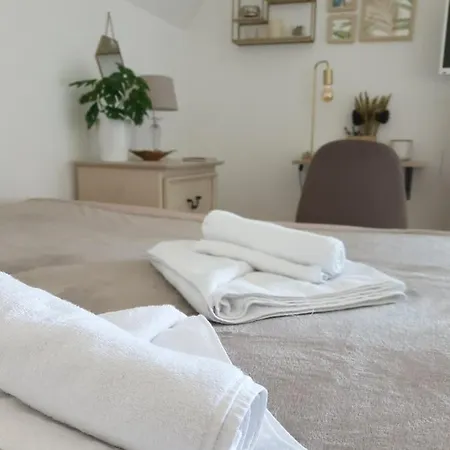 Chez Romy - Studio Equipe Avec Wifi - Proche Plage Deauville